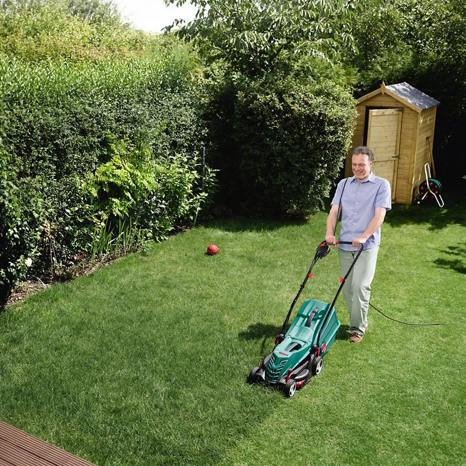 Bosch 1300W Rotak 34-13 Electric Lawn Mower - 34cm - Image 2