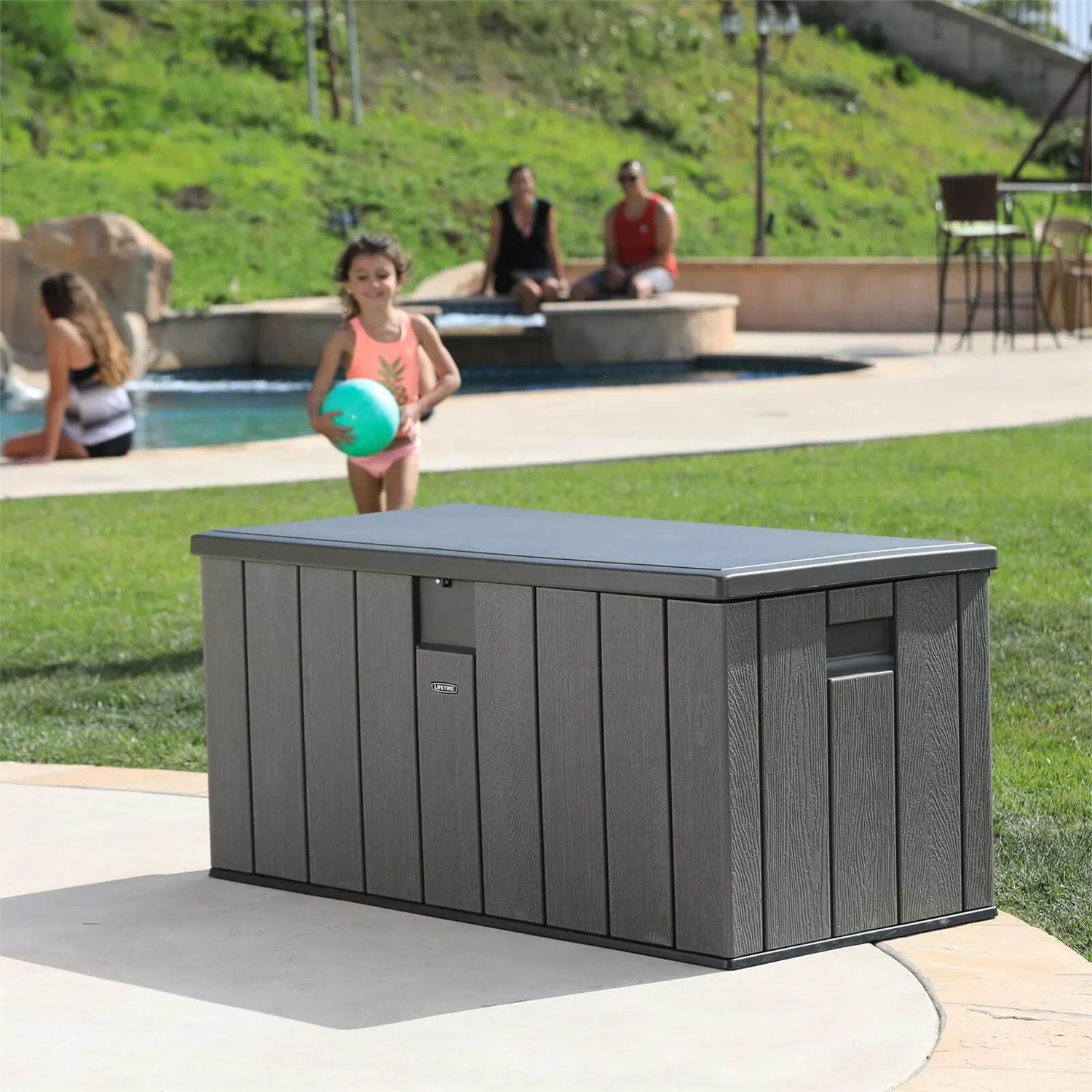 Lifetime Outdoor Plastic Storage Box 568 Litres - Image 6