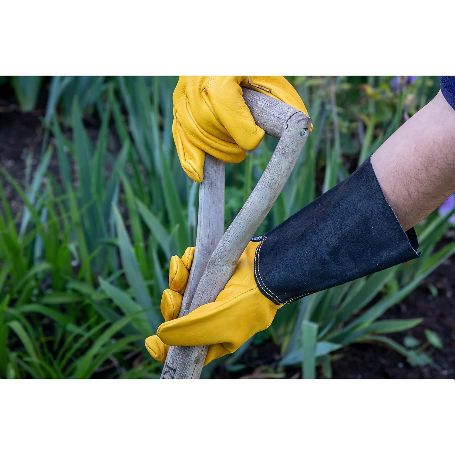 Westland Luxury Leather Gauntlet Gloves - Image 3