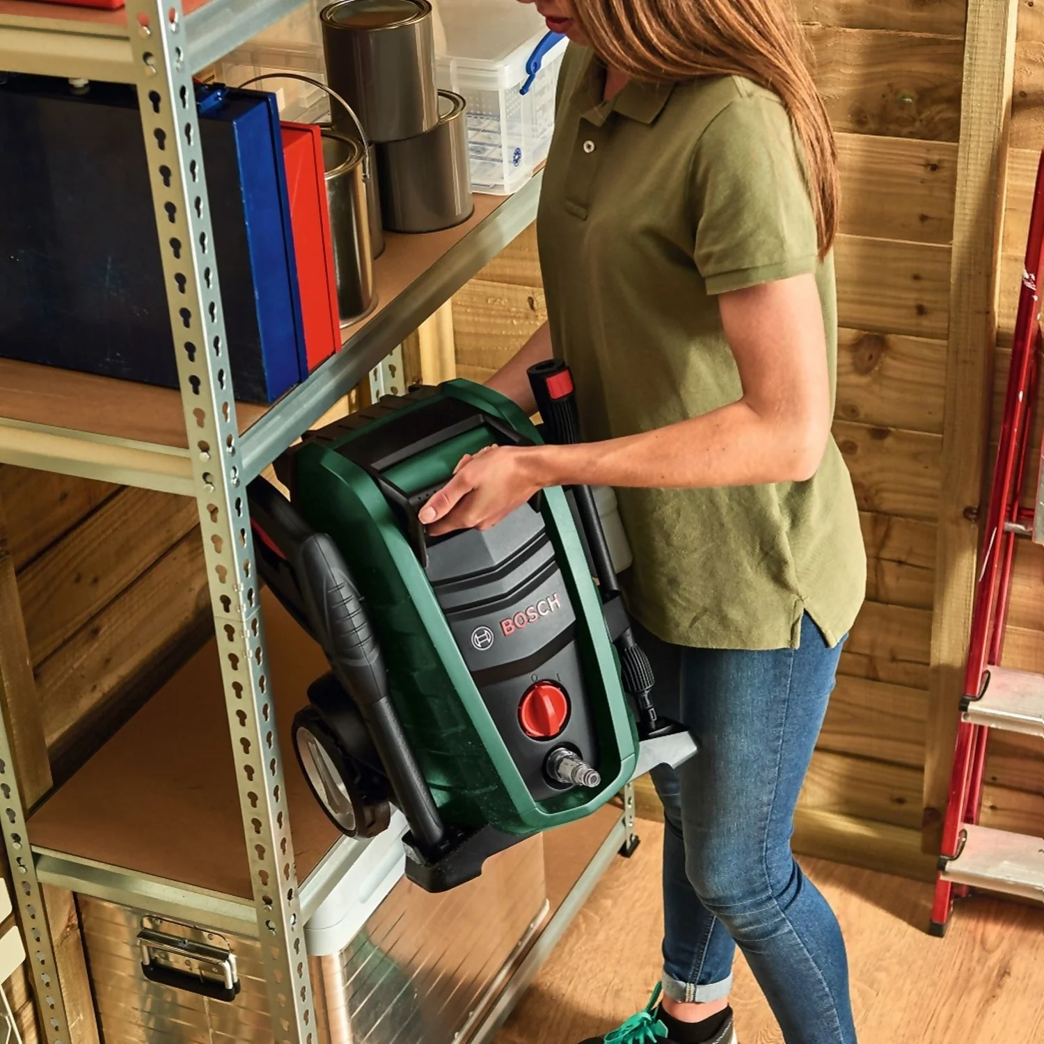 Bosch UniversalAquatak 135 High-Pressure Washer - Image 8