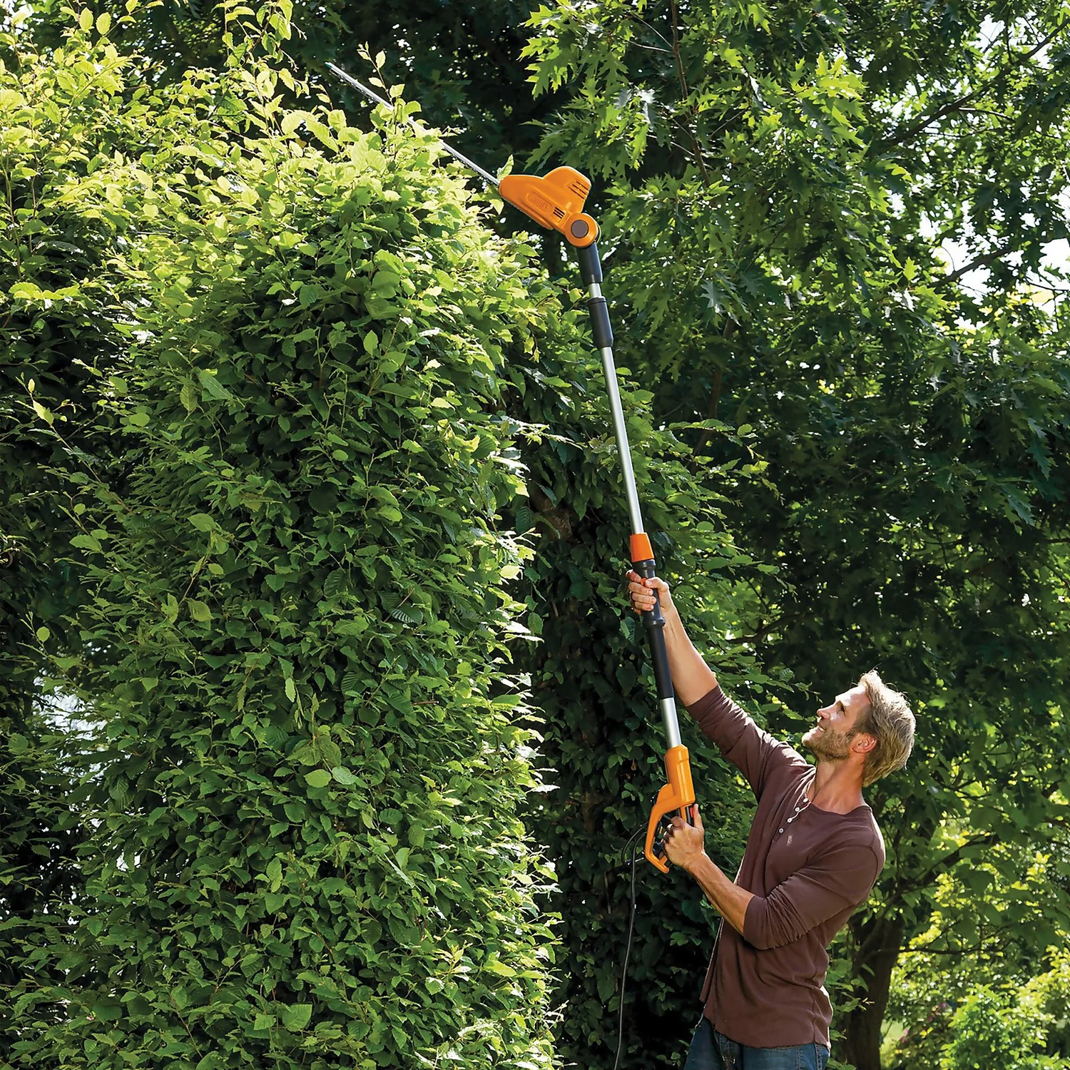 Flymo SabreCut XT TeleHedge Trimmer - Image 2