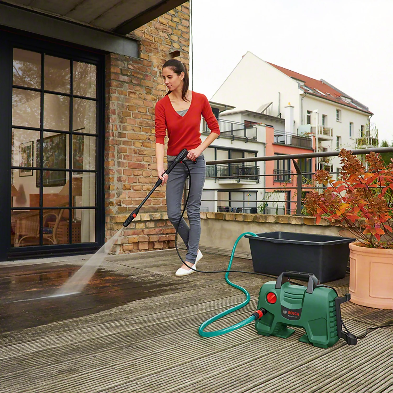 Bosch EasyAquatak 120 High Pressure Washer - Image 3